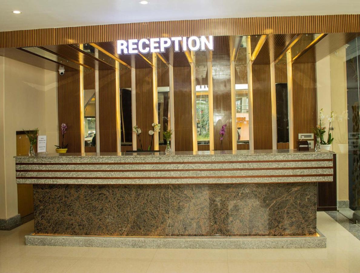 Hotel Silverline โพคารา ภายนอก รูปภาพ
