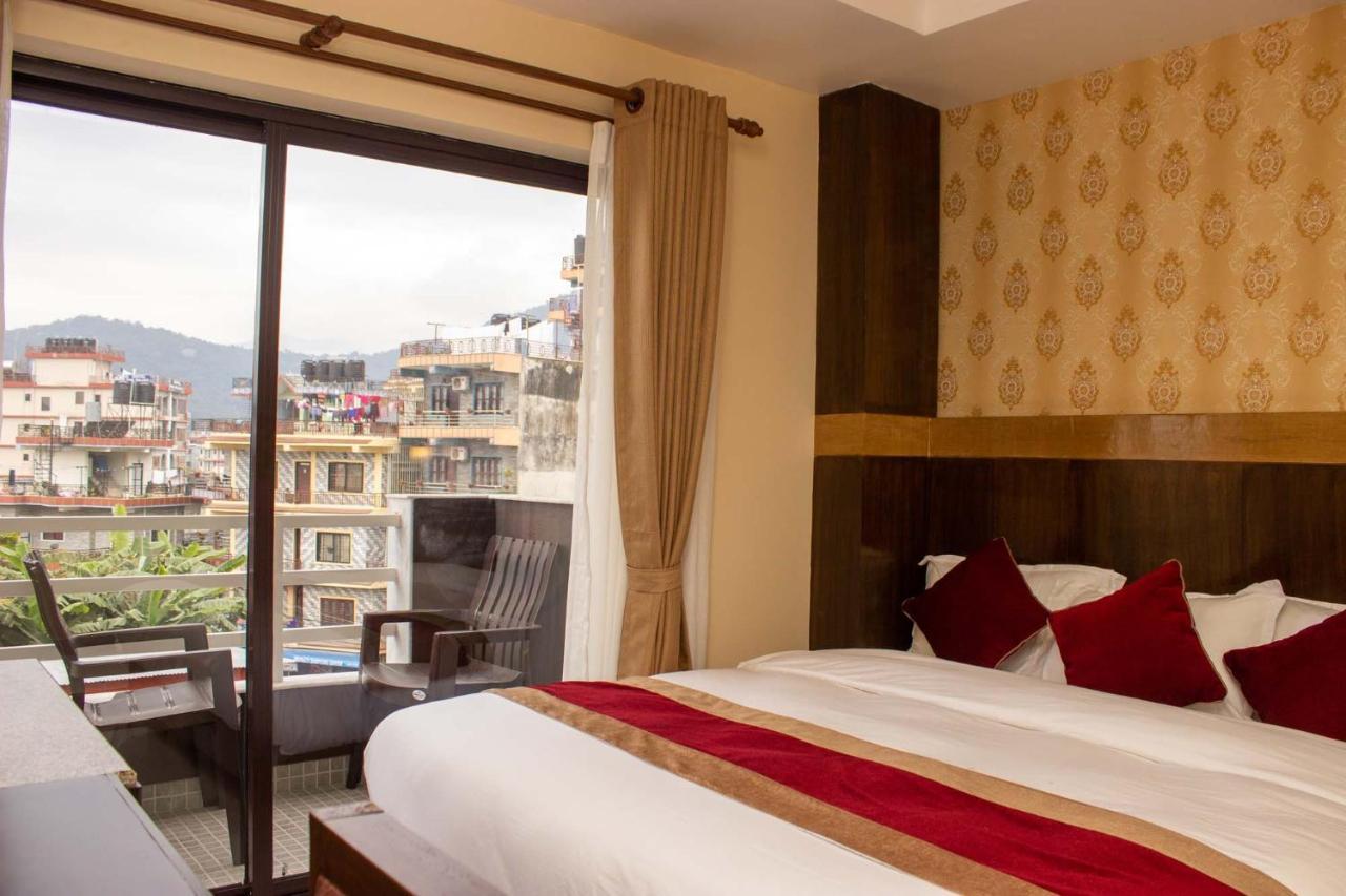 Hotel Silverline โพคารา ภายนอก รูปภาพ